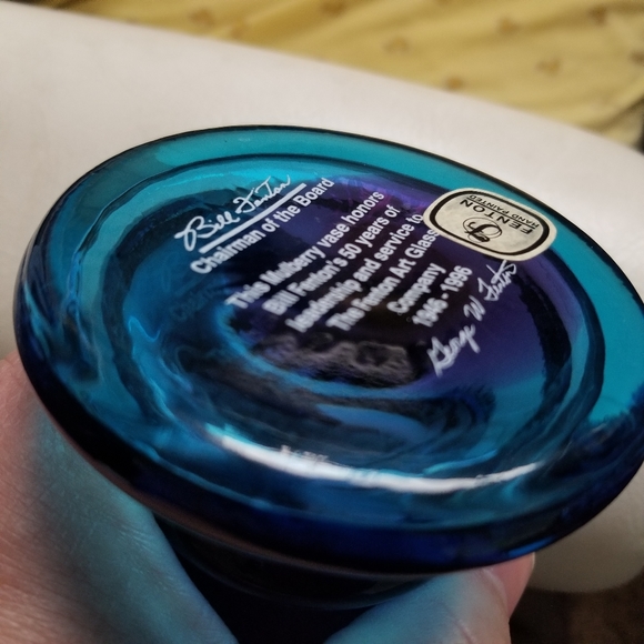 ❌️SOLD❌️Fenton 50th Anniversary Art Mulberry Glass Vase Hand Painted Vintage - Picture 6 of 13